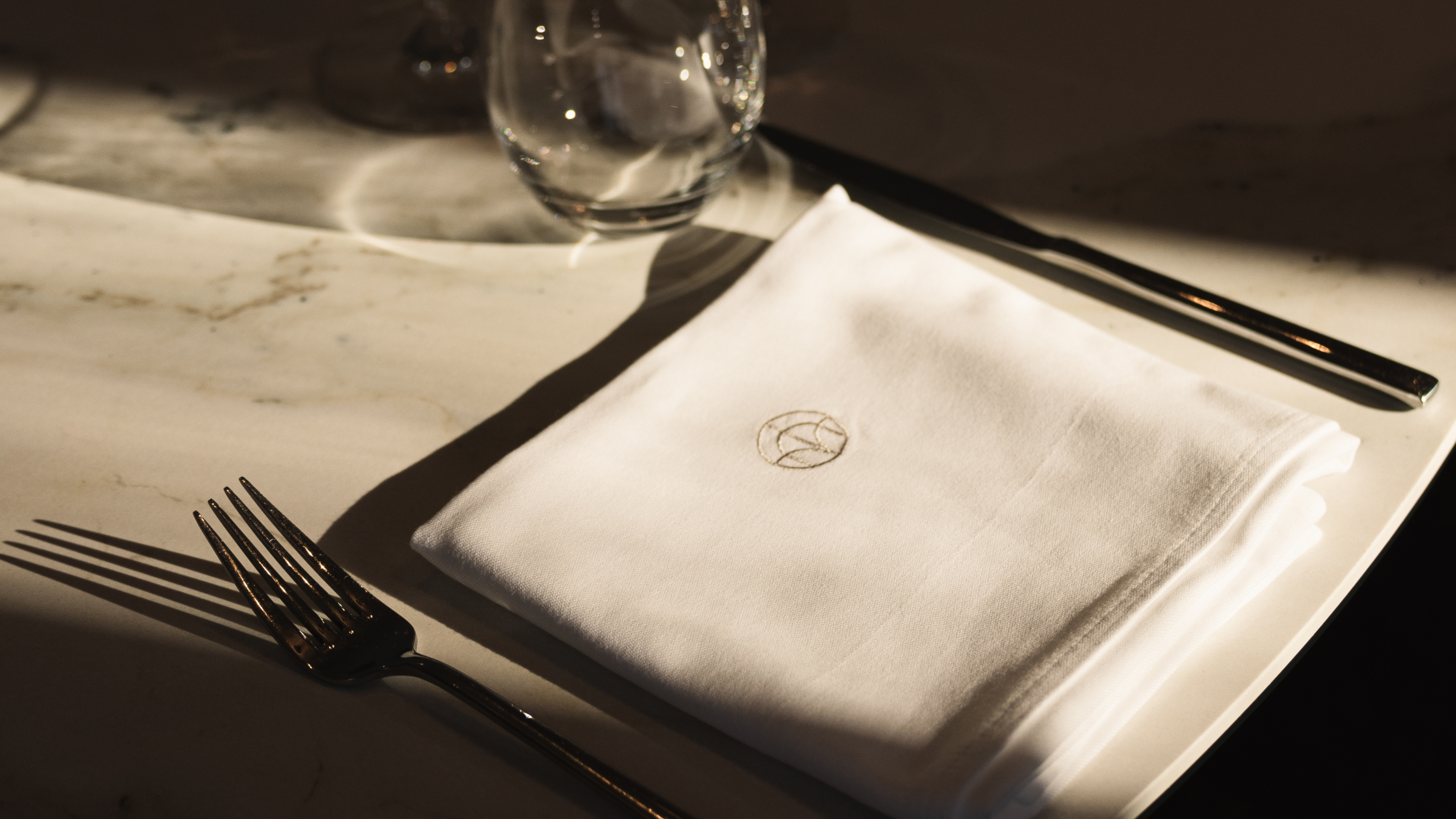 MOQO LARIVEE 1920x10802