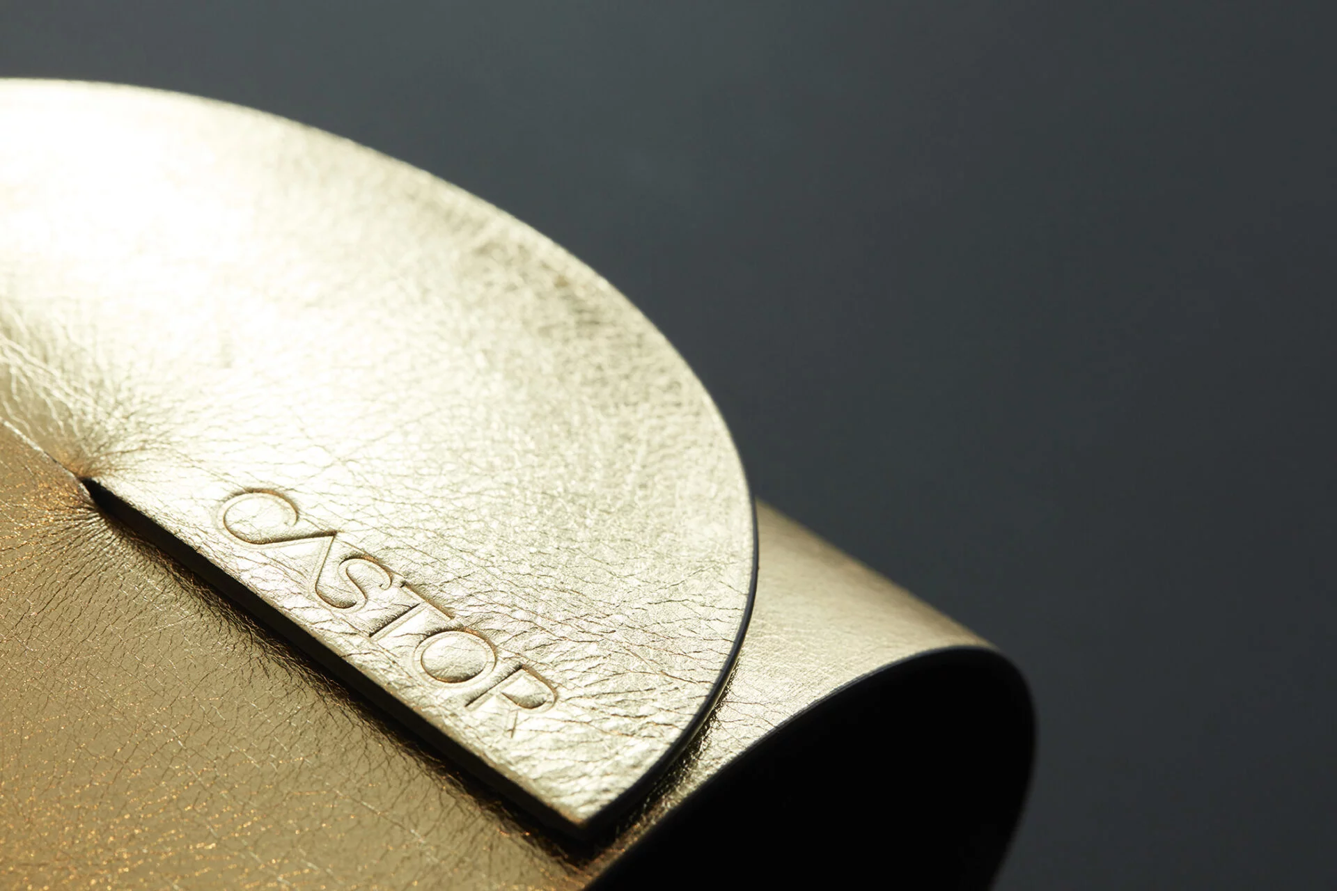 Castor - branding by MOQO - table ware